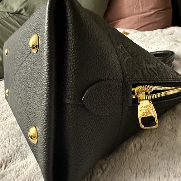 SOLD! 💯 Authentic Louis Vuitton Neo Alma PM in Empriente Leather - Picture 4 of 14